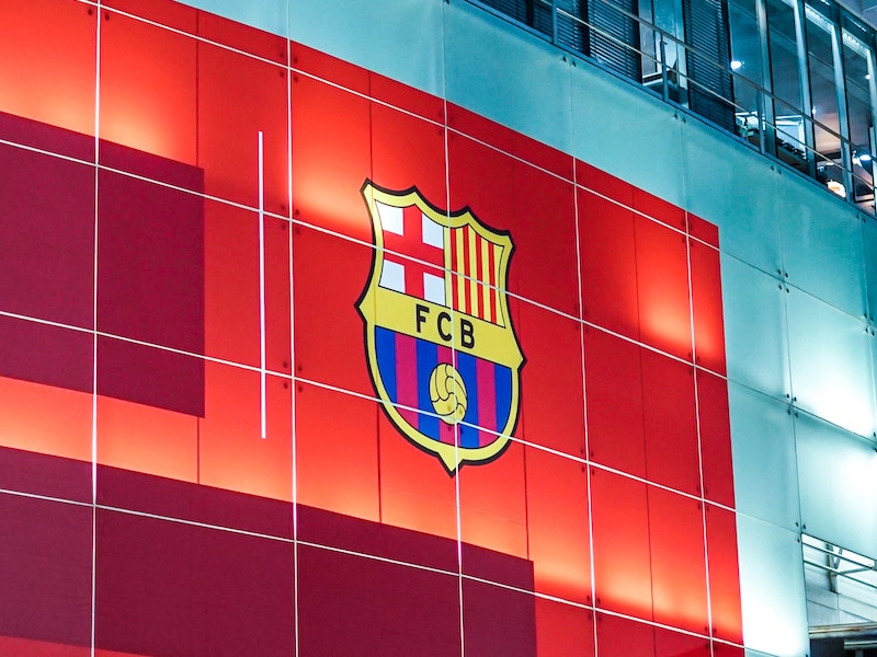 What Are The Four Elements On The Crest Of FC Barcelona?